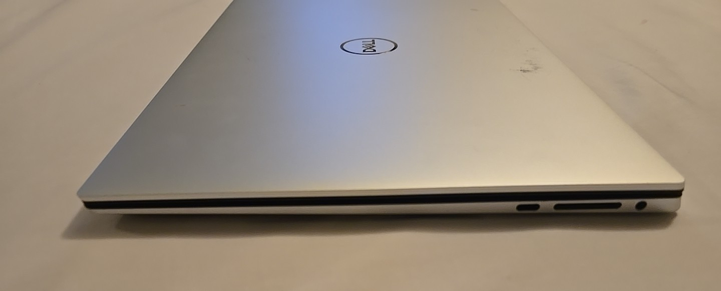 Dell XPS 15 9500 i7-10750H 2.6ghz 1tb Ssd 16gb Ram 1650 Ti 15.6″ Touch Sreen