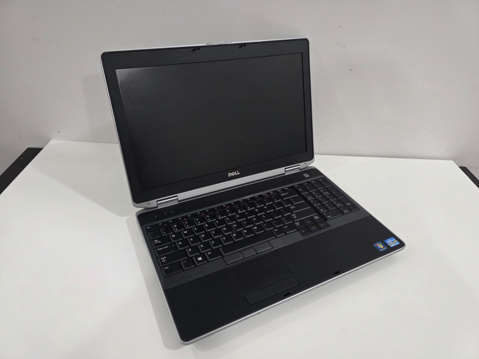 Dell Latitude E6530 Intel i5-3340M 4GB NA