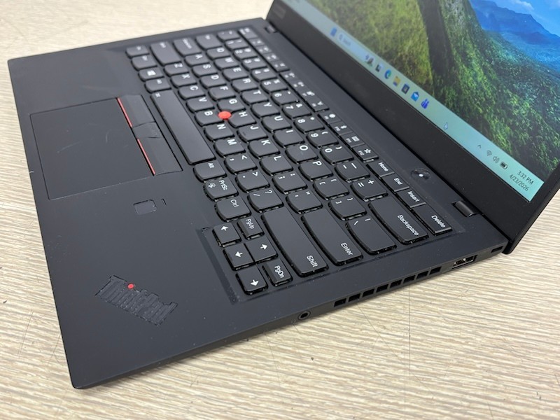 Lenovo ThinkPad X1 Carbon Gen 6 i5-8350U 1.70GHz 8GB 256GB Windows 11 Pro Laptop