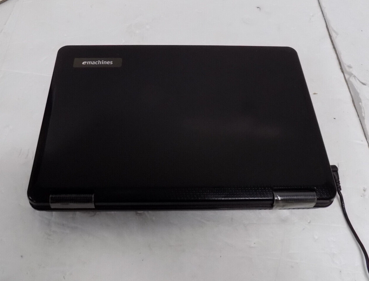 eMachines 14″ D525 Laptop Intel Celeron 900 3GB Ram 128GB HDD No Battery