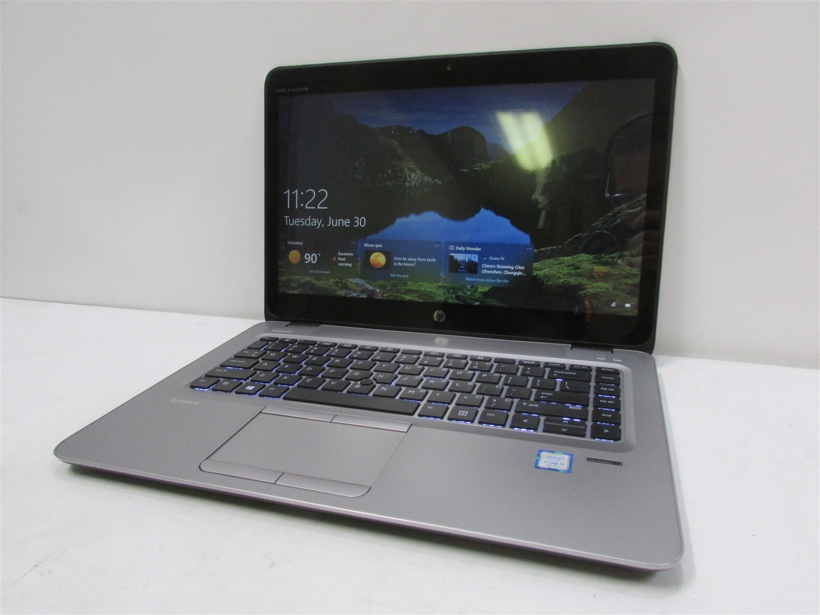 HP Elitebook 840 G4 i5-7200U 2.5GHz 8GB RAM 512GB m.2 14″ Win 10 Pro Touch DMG