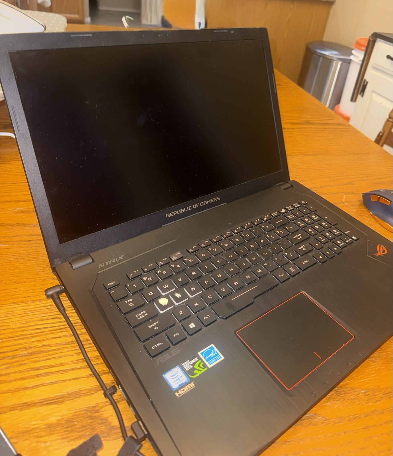 ASUS ROG Strix 17″+ Gaming Laptop i7 GTX Windows 10 Black/Red HDMI