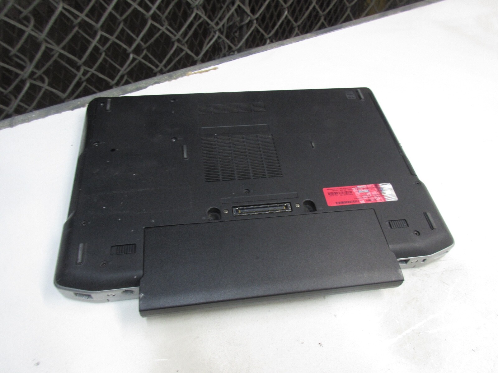 Dell Windows XP Laptop E6420/30 i5 2.4ghz 512GB SSD DVDRW 14″ W/ Adapter