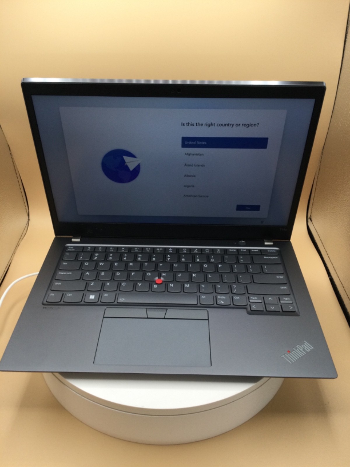 Lenovo ThinkPad T14s G2 14″ Laptop i5-1135G7 16GB RAM 512GB SSD W11Pro Used