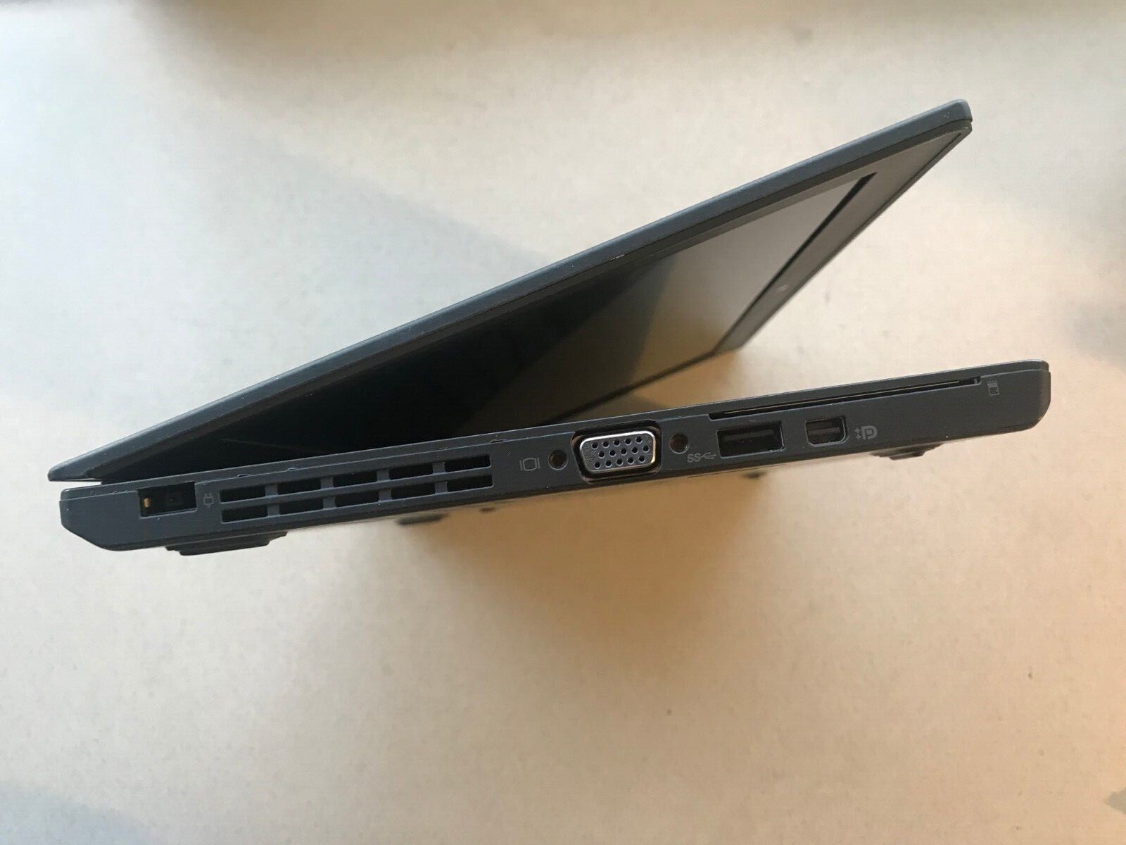 Lenovo X250, i7-5600U, Windows 11 Pro, 16GB Ram, 1TB SSD, MS Office