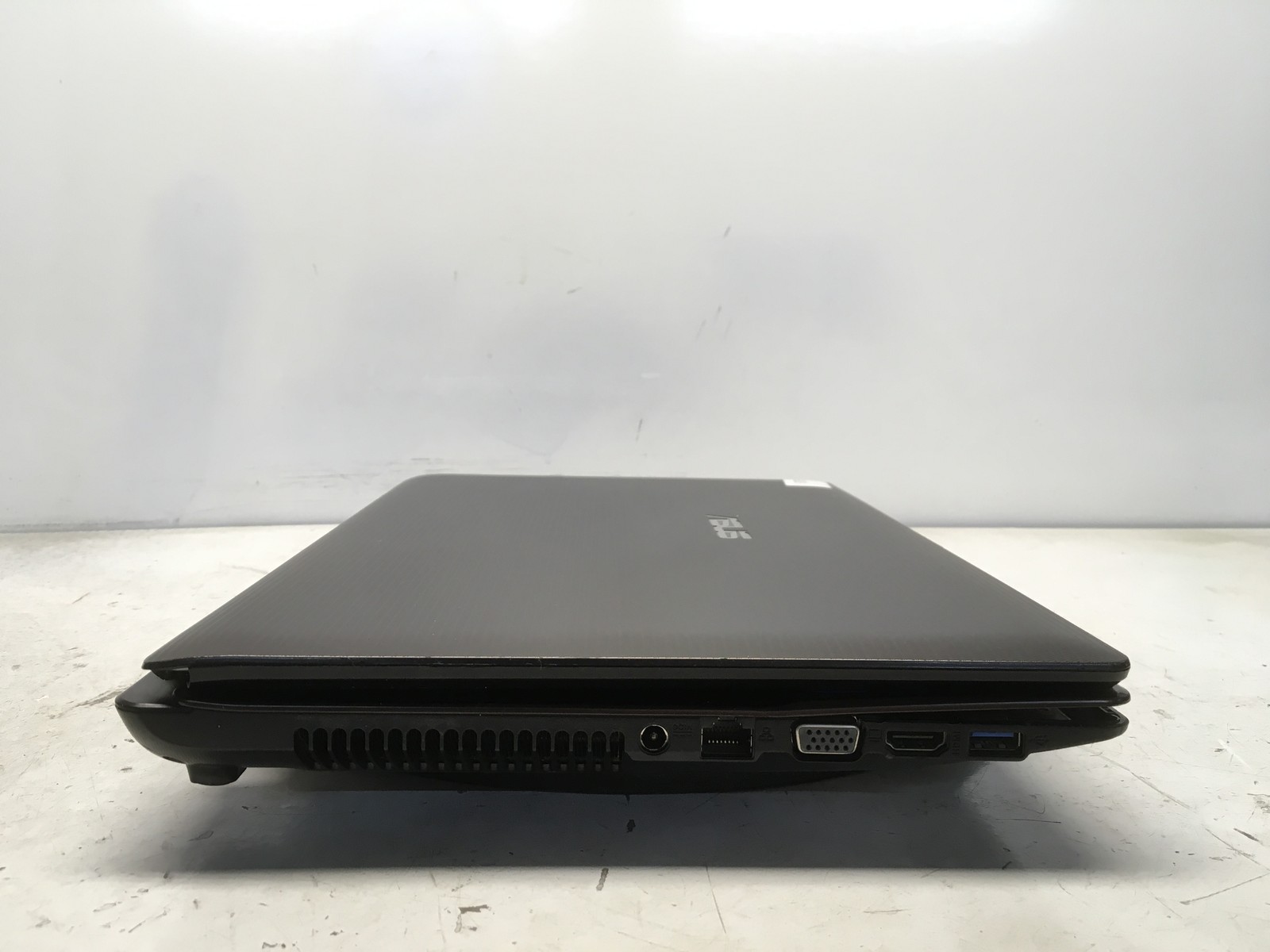 Asus X53SV-MH71 Intel i7-2670QM 2.2GHz 4 GB NO HDD No Batt