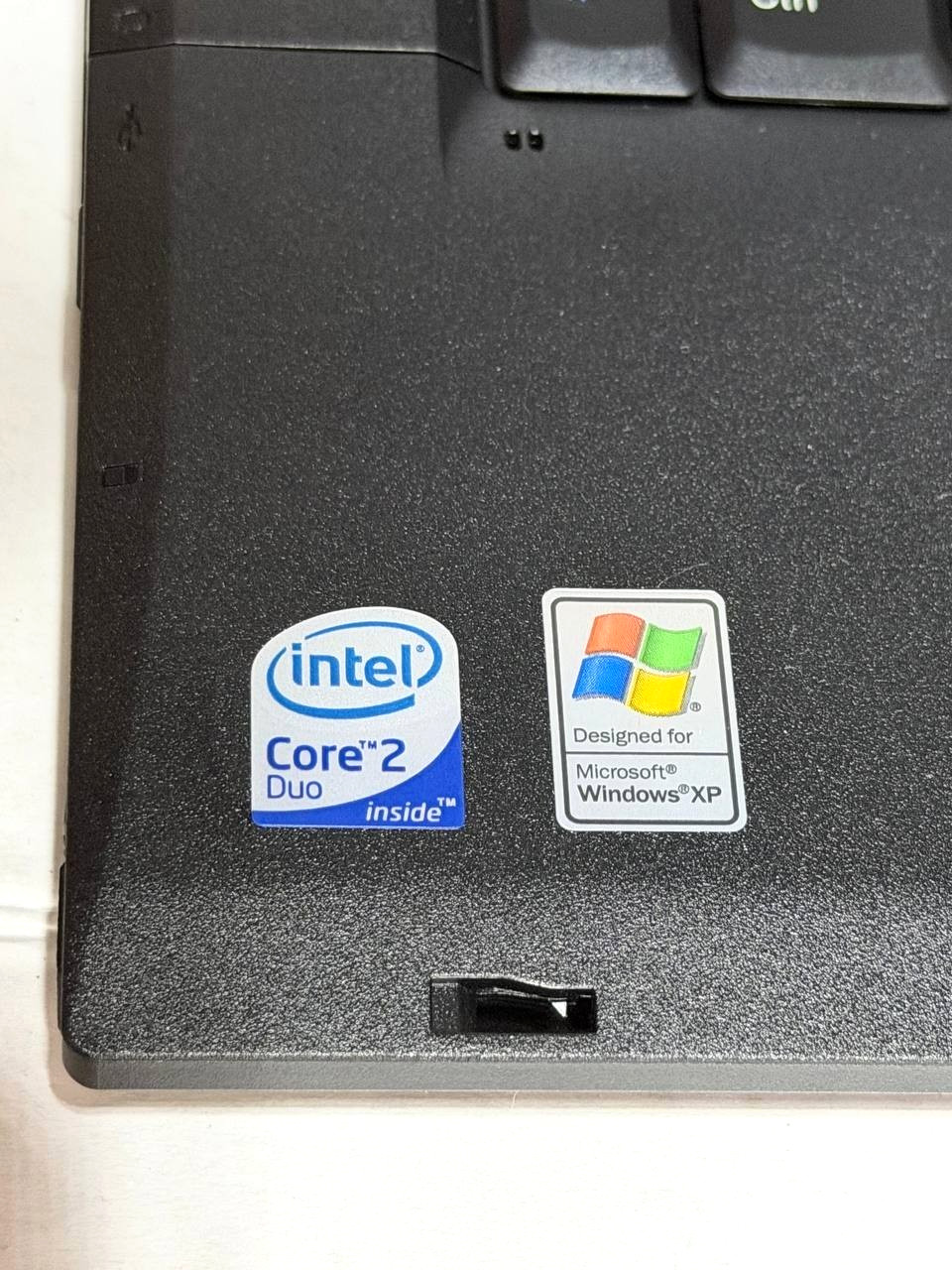 IBM Lenovo ThinkPad R61 Laptop Core 2 Duo 2.4GHz 2 GB RAM “Read”