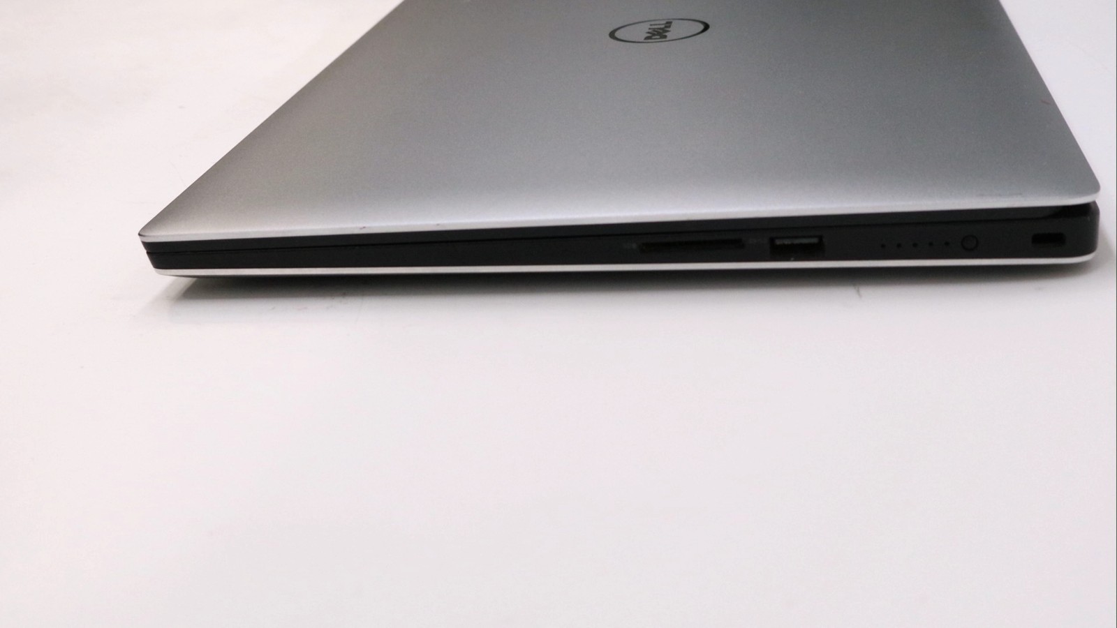 Dell Precision 5510 15 32GB 512GB Gray 2015 – Used Very Good