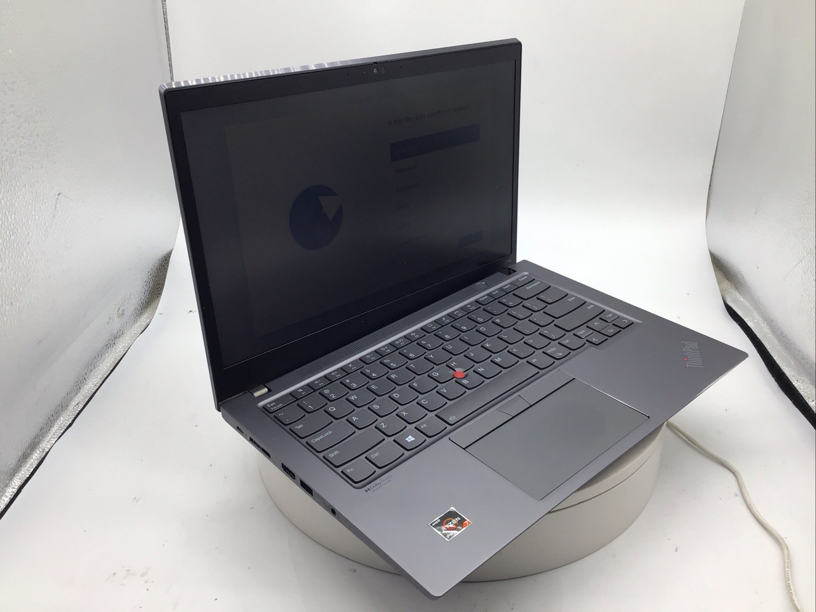 Lenovo ThinkPad T14s G2 14″ Laptop Ryzen 7 PRO 5850U 16GB RAM 512GB SSD W11P U R