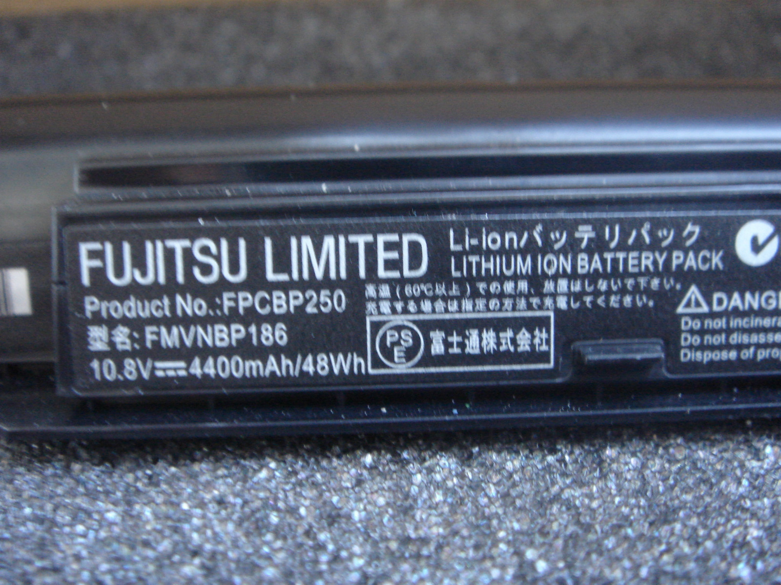 Original Fujitsu Siemens FPCBP250 FPCBP250AP FMVNBP186 Lifebook LH520 Battery