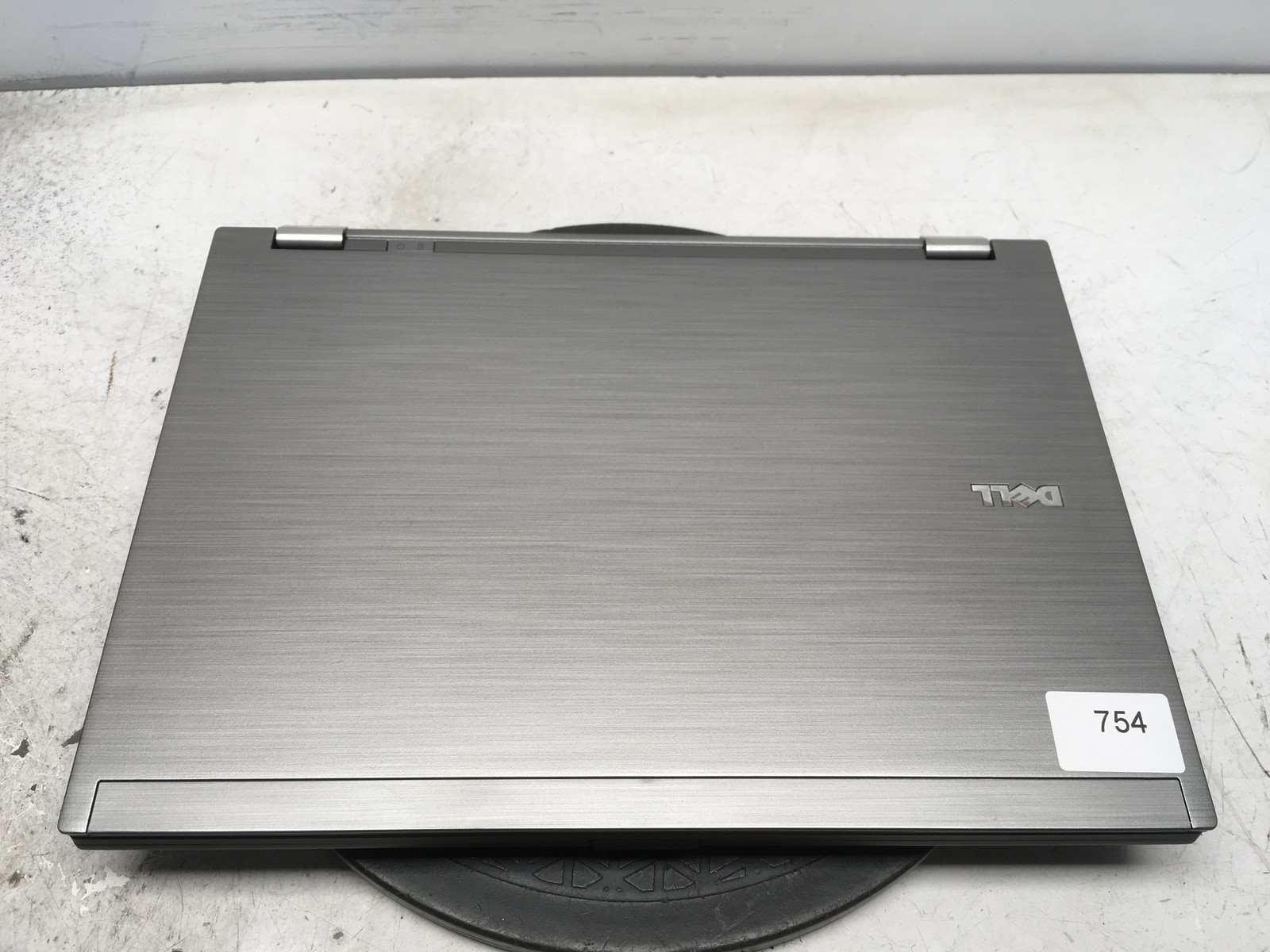 Dell Latitude E6410 Intel i5-M520 2.4GHz 4 GB NO HDD No Batt