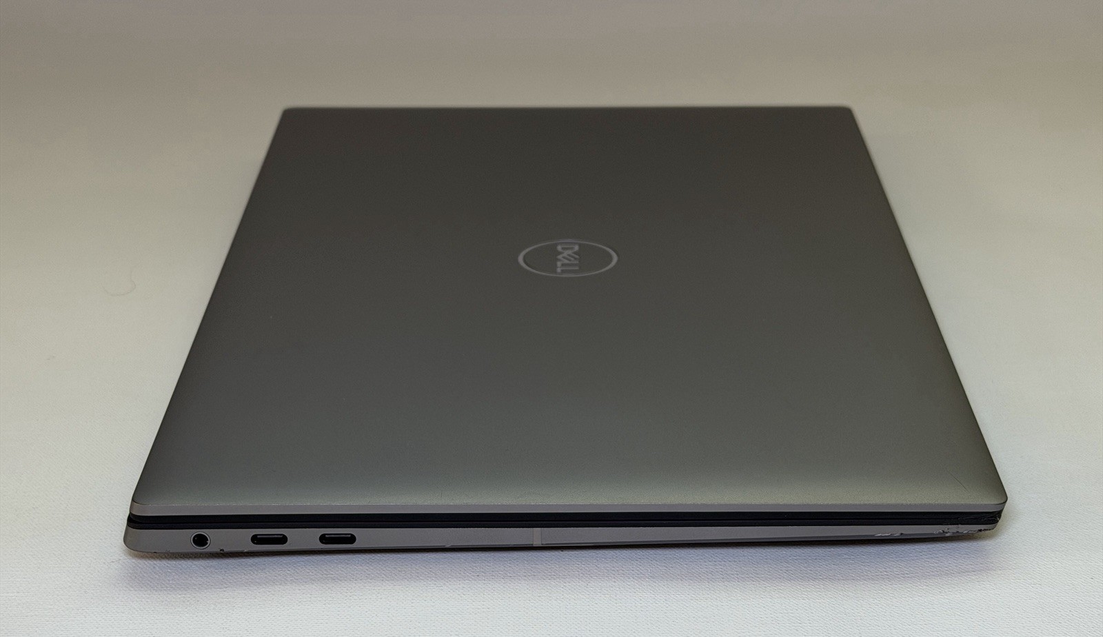 Dell Precision 5490 QHD+ Ultra 7 165H 32GB 1TB RTX 1000 Ada Intel Arc | DESCRIP