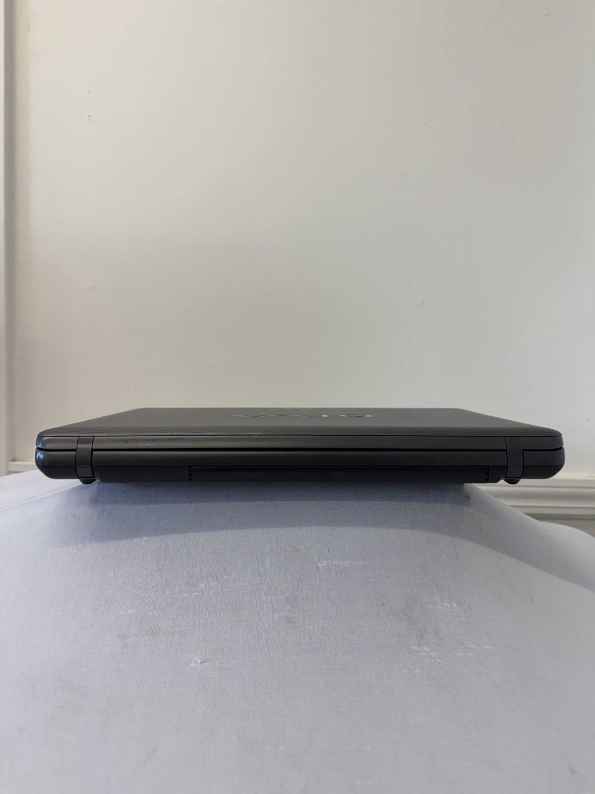 Sony Vaio PCG-7184L Laptop – Good Screen – Intel Pentium T4300 – Read Des
