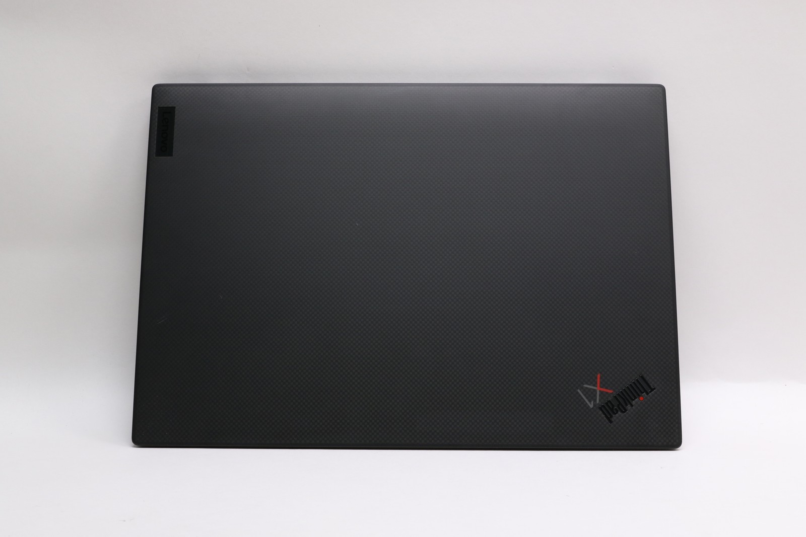 Read! 14″ UHD+ Lenovo Thinkpad X1 Carbon Gen 10, i7-1270P, 32GB, 1TB SSD