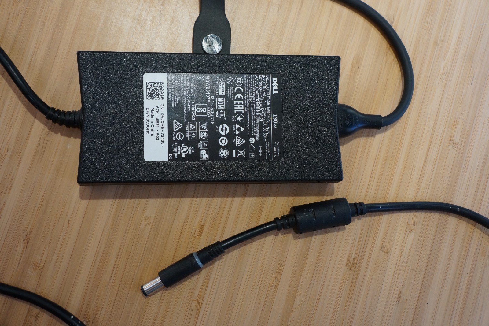 Dell Power Comanion PW7015M, 43Wh, rarely used with 130w AC adapter