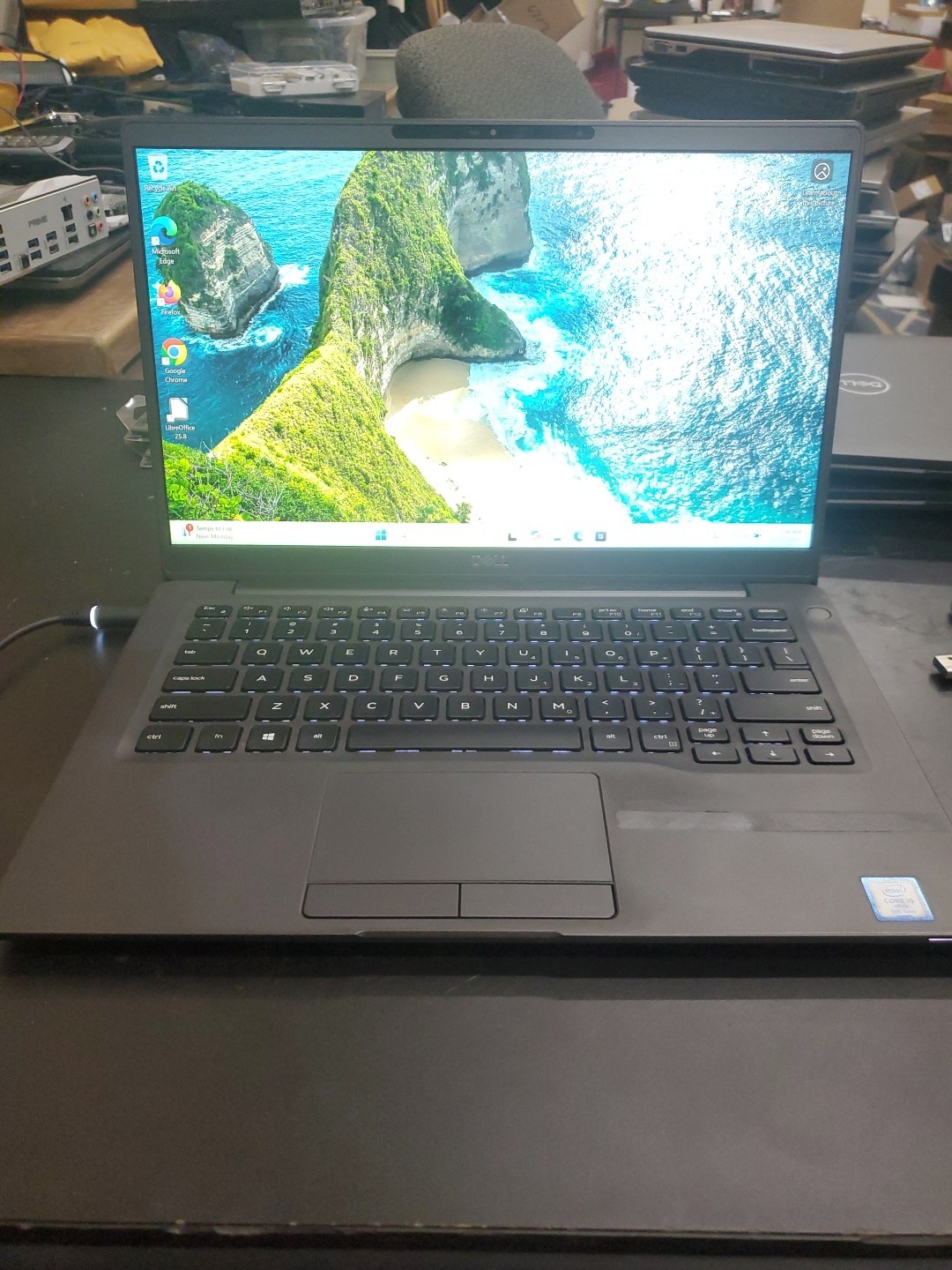 Dell Latitude 7400 14″ i5-8365U 8GB 256gb SSD Laptop W11P 123125-2