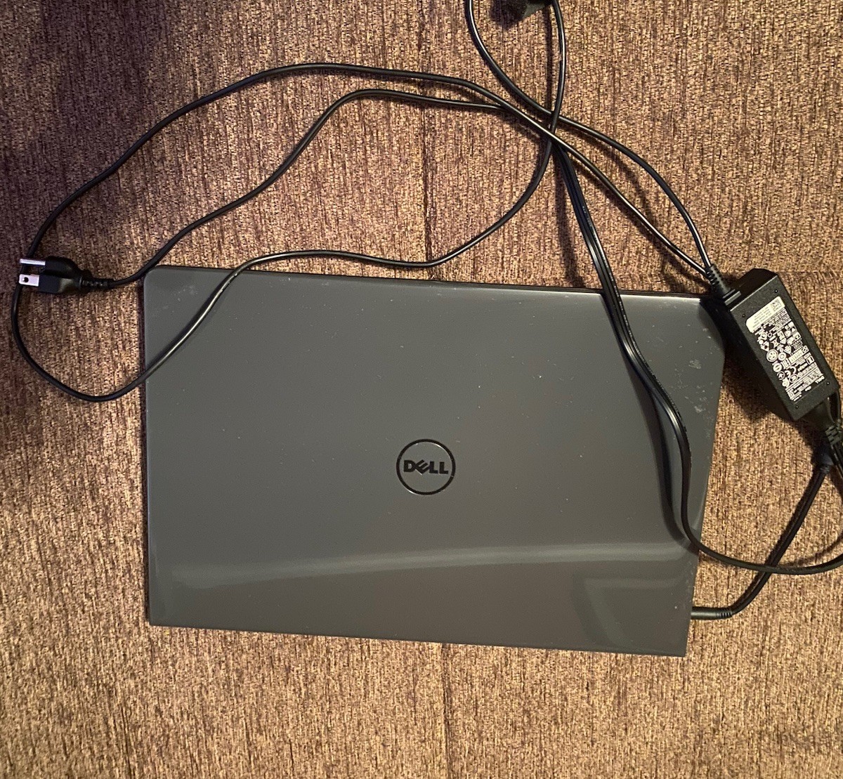 Dell Inspiron 15 3000 Laptop Service Tag: 9NSCKT2 8GB