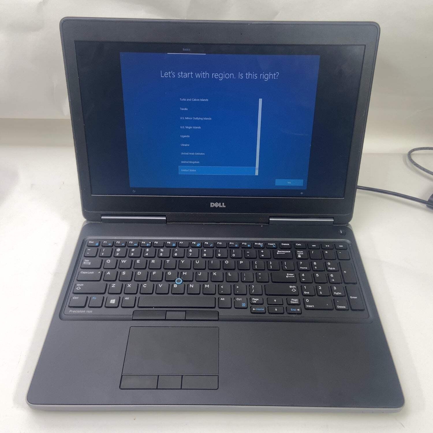 Dell Precision 7520 15.6″ i7-7920HQ 3.1GHz 16GB RAM 256GB HDD Quadro M1200