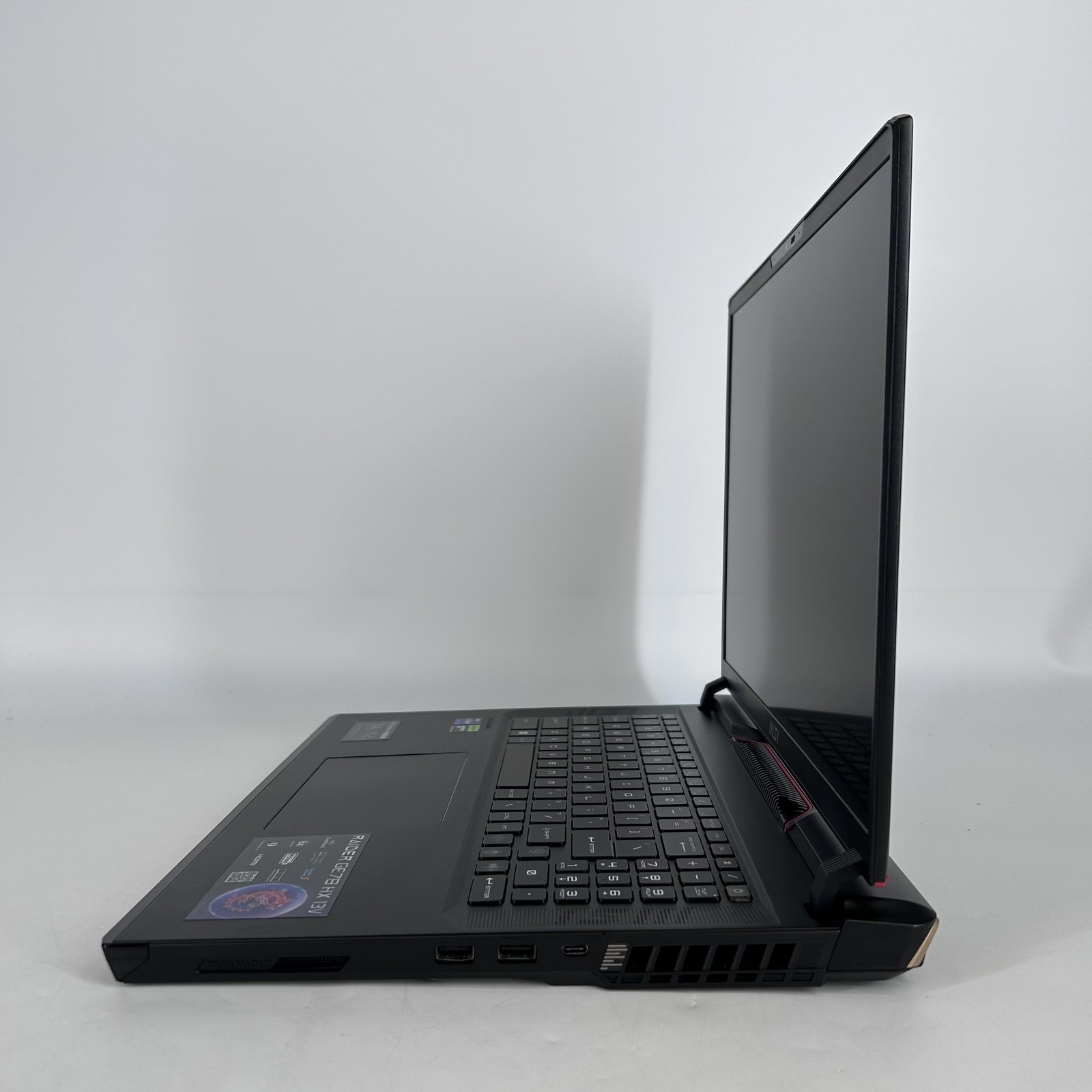 MSI Raider GE78 HX 17 240Hz QHD+ 2.2 GHz i9-13980HX 32GB 2TB SSD RTX 4090