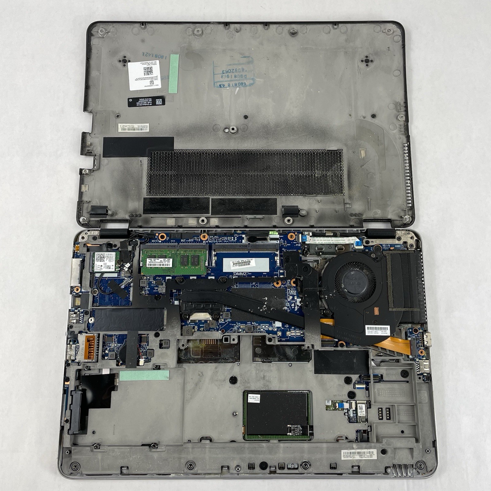 HP EliteBook 850 G4 15.6″ i7-7500U 2.70 GHz 8 GB RAM No SSD No OS – READ