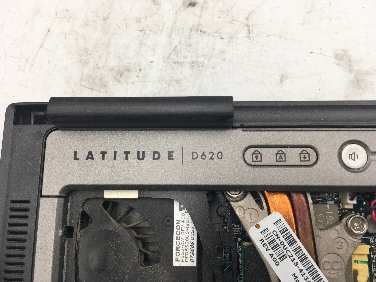 DELL LATITUDE D620 – FOR PARTS/REPAIR – CORE ONLY – INTEL CORE 2 DUO – NO RAM-BB