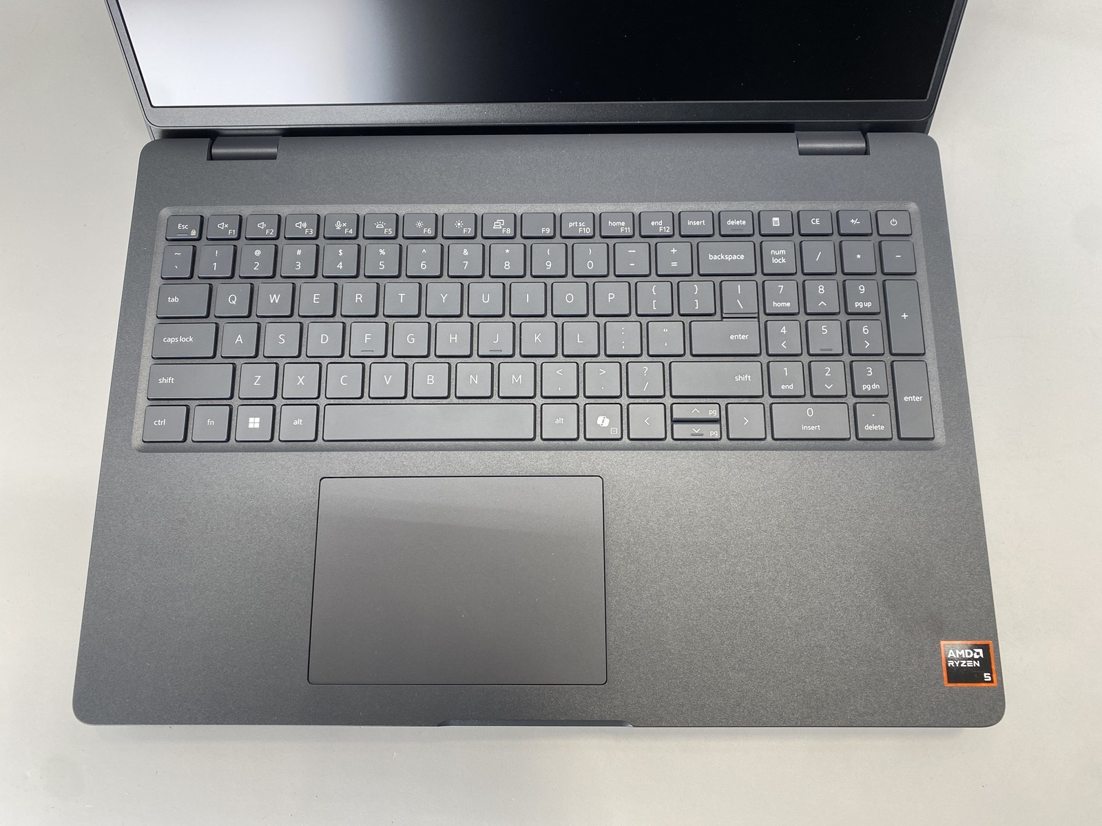 Dell Laptop Pro 16 PC16255 16″ AMD Ryzen 5 220 256GB- Gray