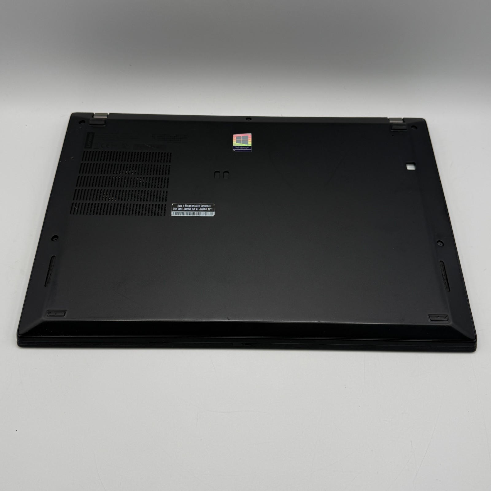 Lenovo ThinkPad T490s 14″ i7-8565U 16GB RAM 256GB SSD Win11 Pro See Pictures