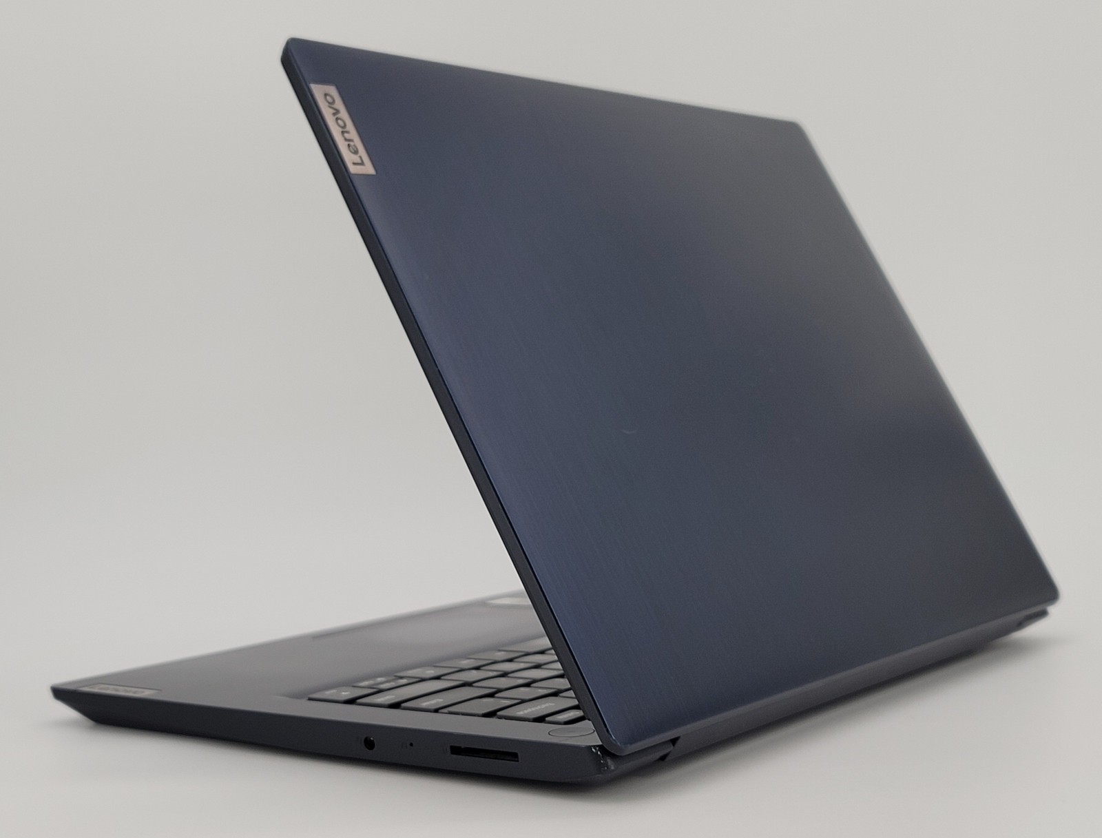 Lenovo IdeaPad 3 – 14″ Laptop – AMD Ryzen 3 3250U 8GB RAM 128GB SSD – Win 11