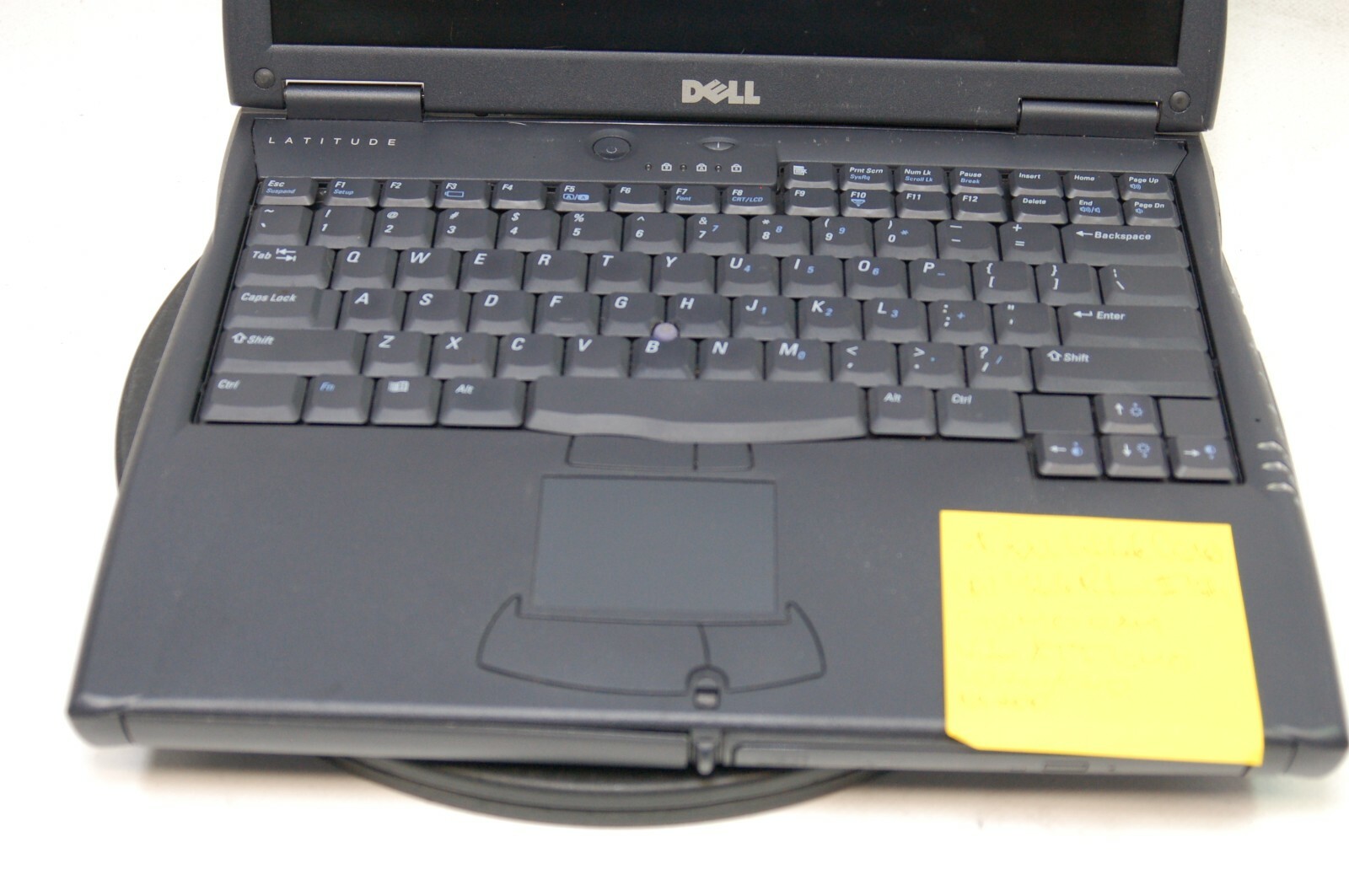 Dell Latitude C610 Mobile Pentium III 1GHz 512 MB RAM CD-RW/DVD AS IS