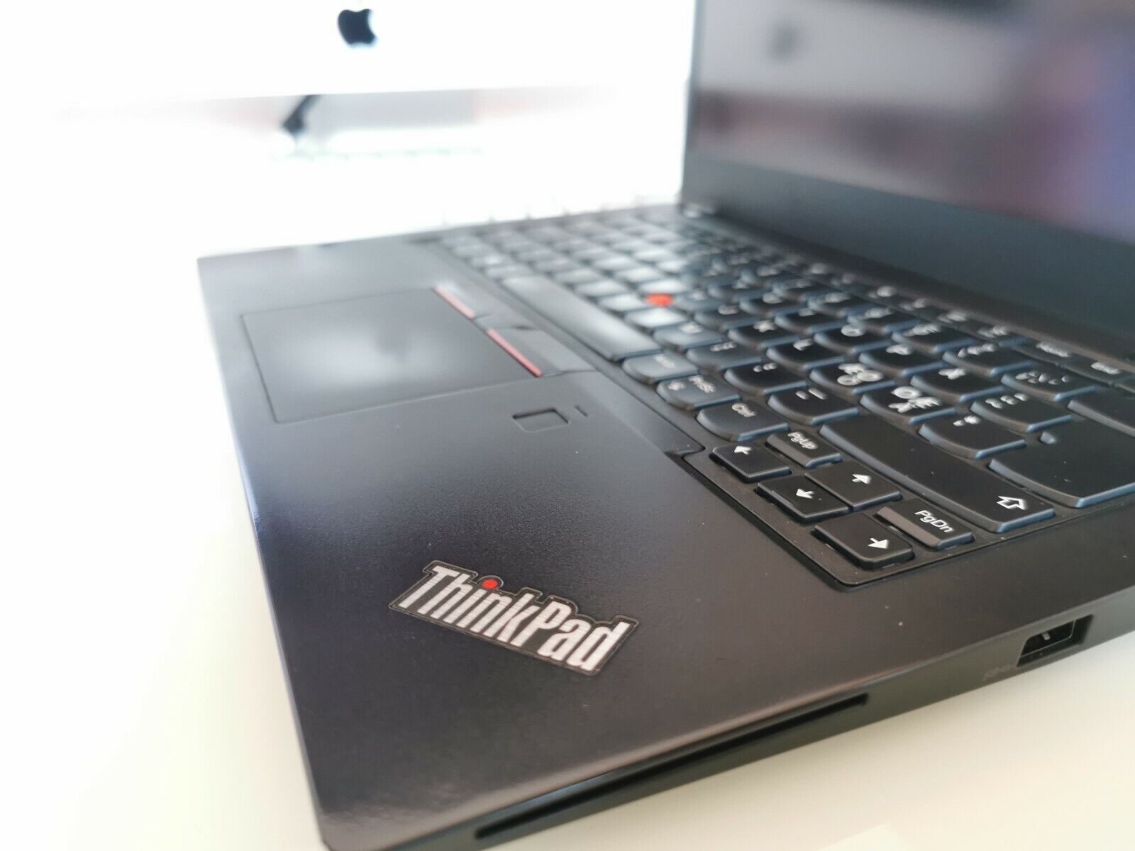 Black Ultrabook Lenovo ThinkPad T480s i5-8350U Max 3.6GHz TouchScreen Full HD