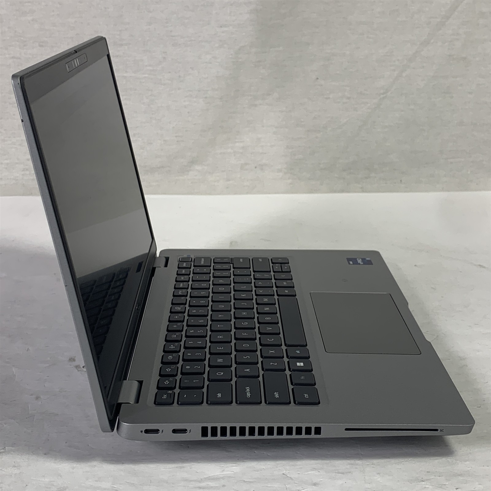 Dell Latitude 5430 14.0″ Laptop i7-1265U 3.6GHz 32GB 512GB NVMe SSD – NO OS