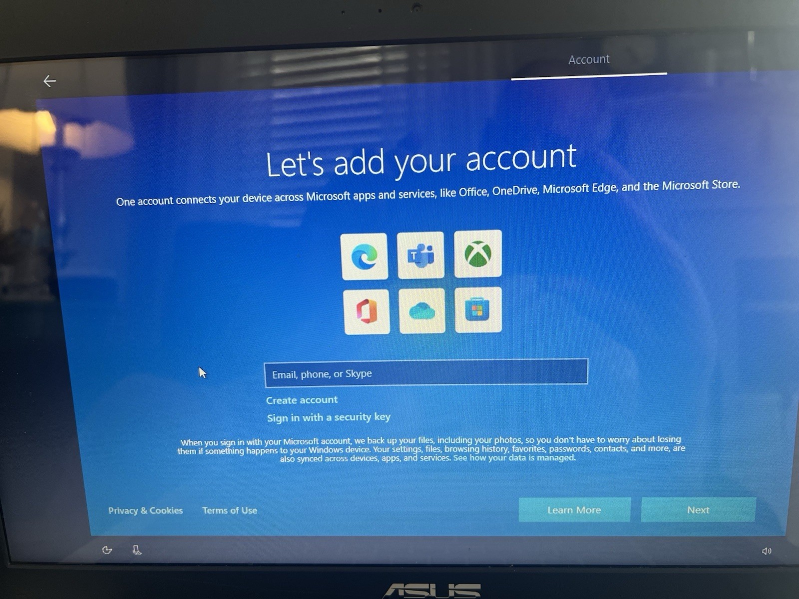 ASUS X555L Laptop Working – With Charger (Battery Needed Read Desc)