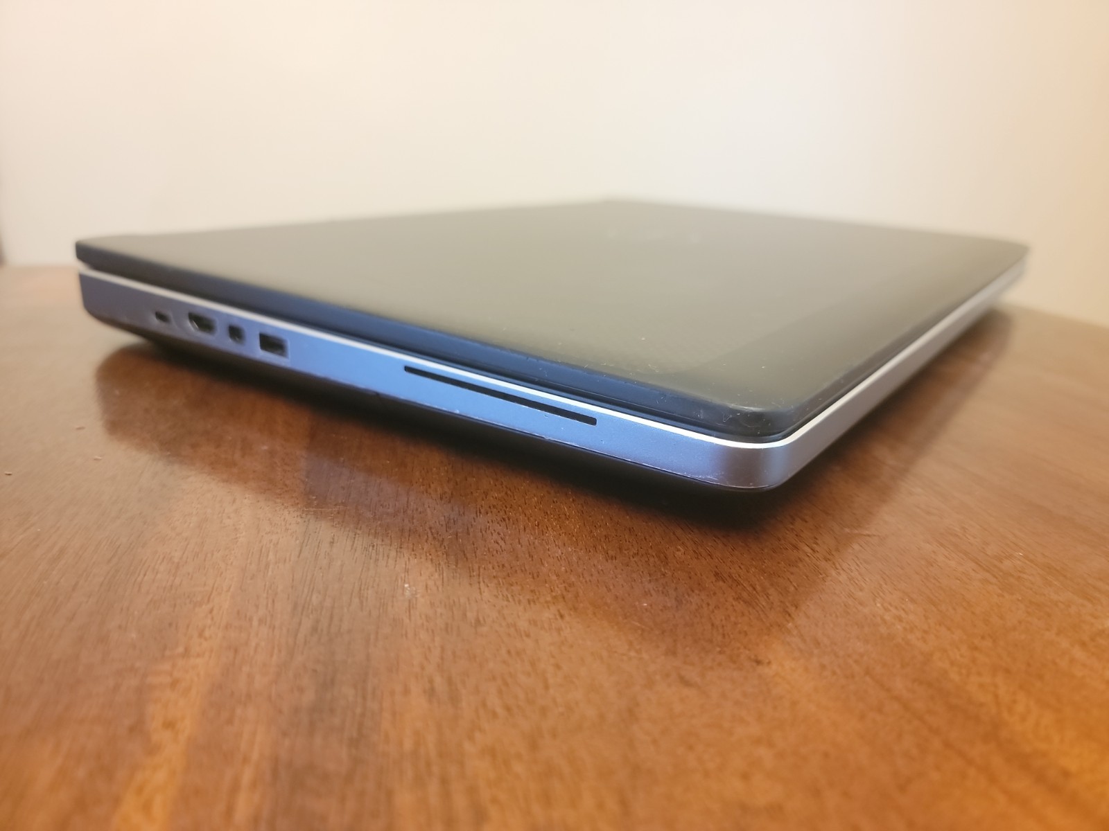 Dell Precision 7510 | i7-6920HQ | 32GB RAM | 256GB and 512GB Storage | Win11Pro