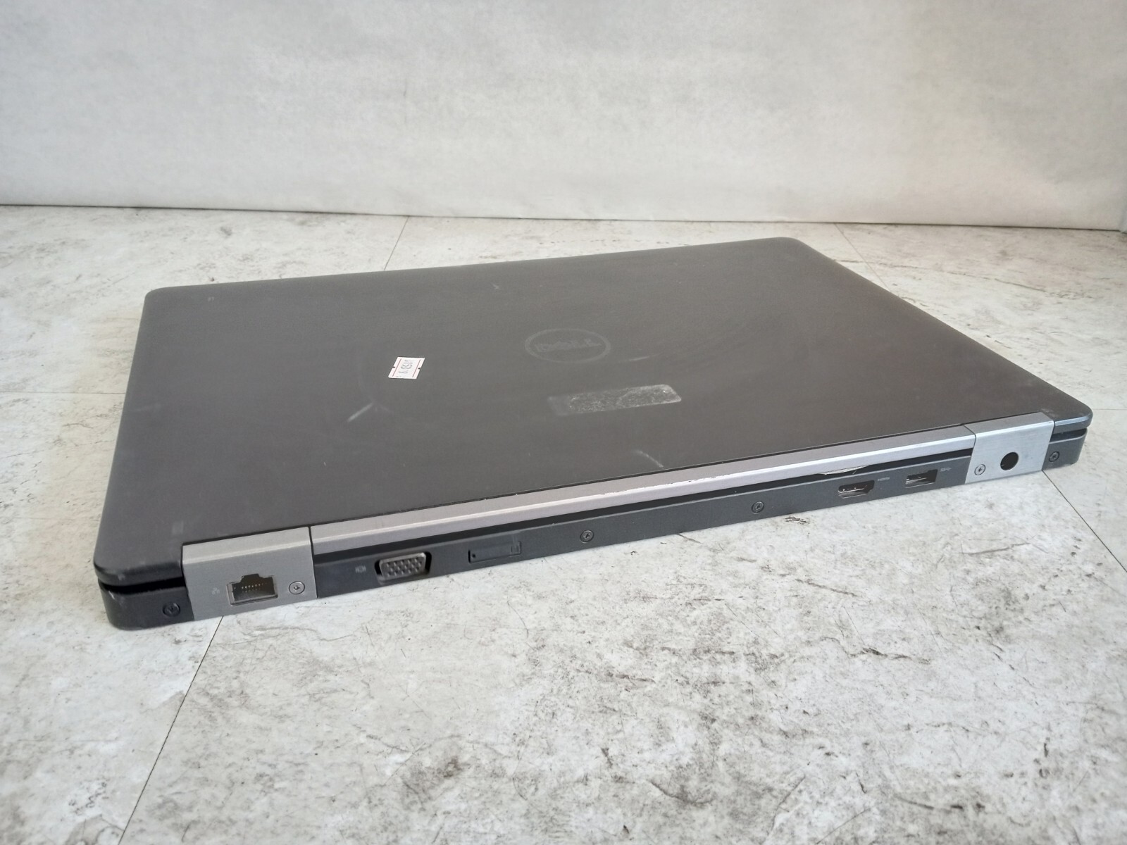 Dell Latitude E5570 15″ Laptop Intel Core i3 6th Gen – PARTS/REPAIR – READ -RR