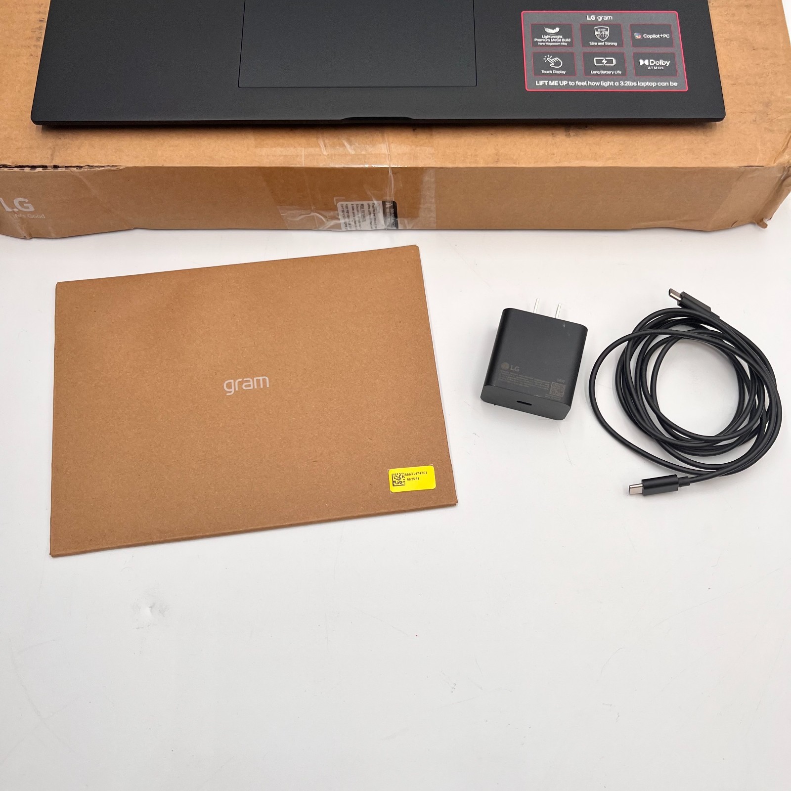 LG Gram 17″ 17Z90TL-H.AUB6U3 Ultra 7 32GB RAM 1TB SSD Black | NEW OPEN BOX