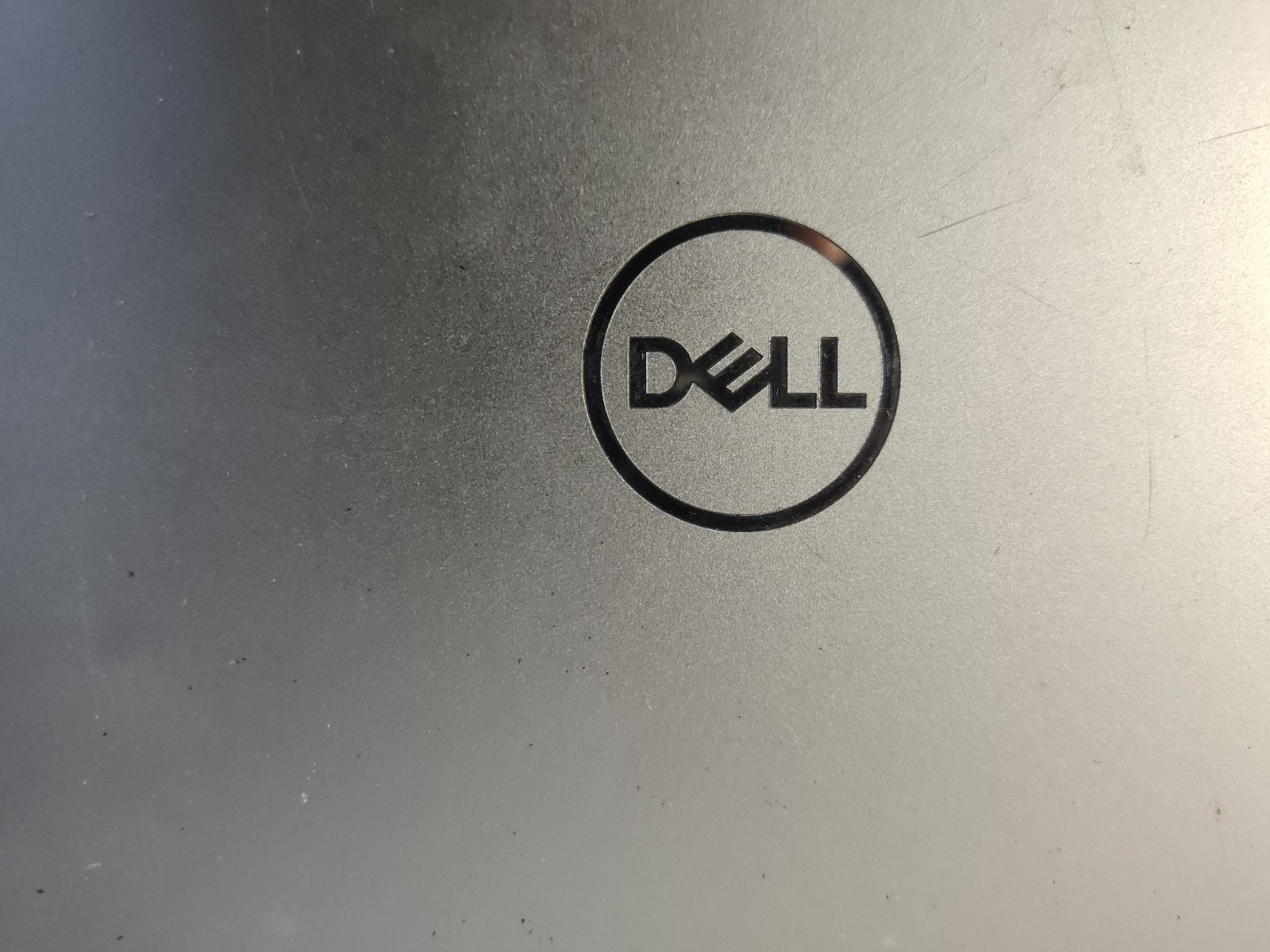 Dell XPS 13 7390 13.3″, i7-10710U – 16GB DDR4 256GB SSD