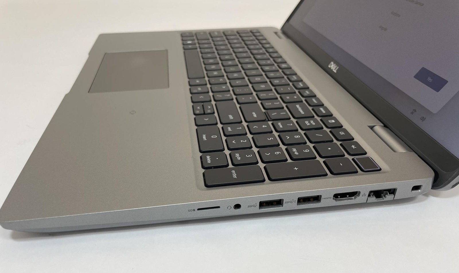 DELL PRECISION 3581 15″ Touch Laptop i9-13900H 64GB 512GB NVMe WIN11P RTX 2000