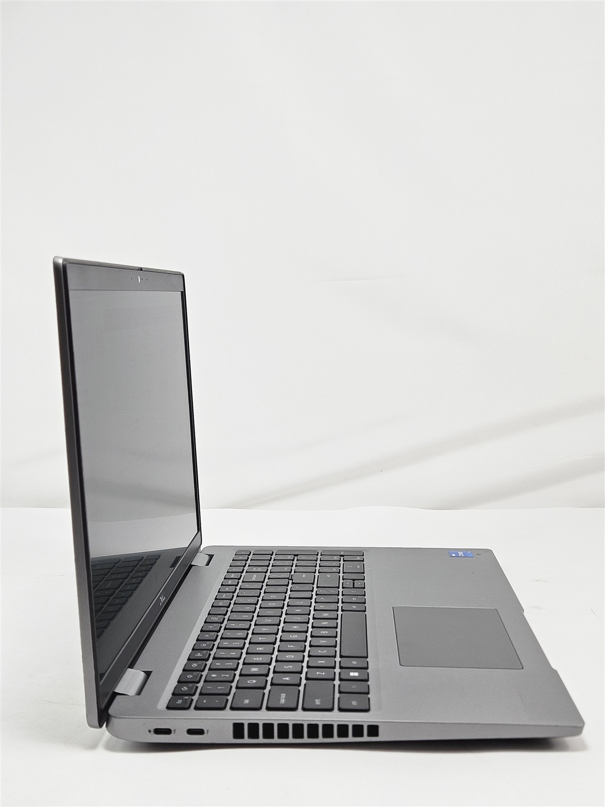 Dell Latitude 5530 Intel Core i5-1245U 16GB 256GB SSD 15.6″ Business Laptop