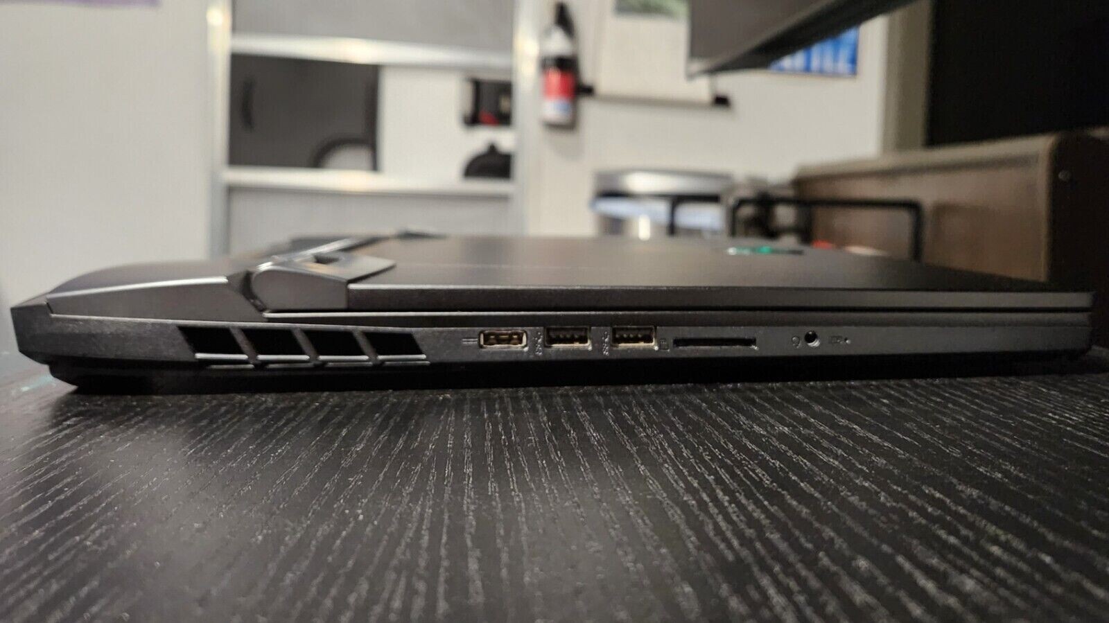 EXTREMELY POWERFUL LAPTOP! MSI TITAN GT77 12UHS, 12900HX, 3080Ti, 128GB RAM, 4TB