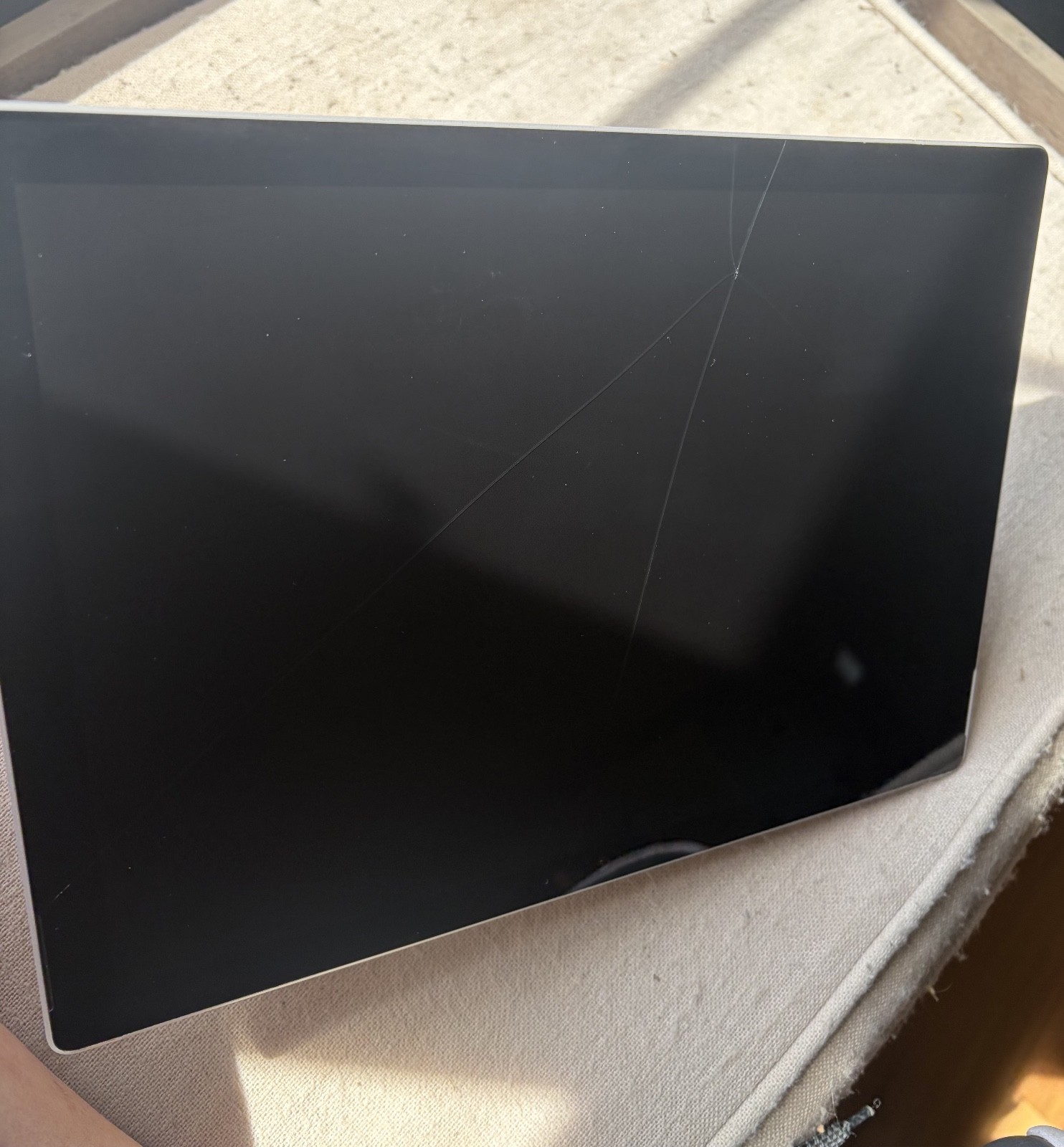 Microsoft Surface Pro 6 1796 i5-7300 2.6GHz 8GB RAM 256GB SSD Windows 10 Pro