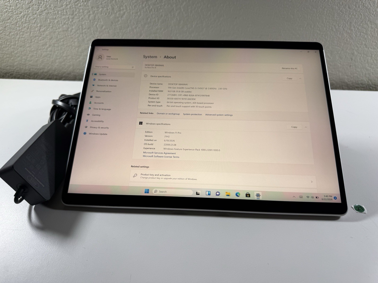 Microsoft Surface Pro 8 (1982) i5-1145G7 – 16GB RAM – 256GB 120Hz – Win 11 Pro