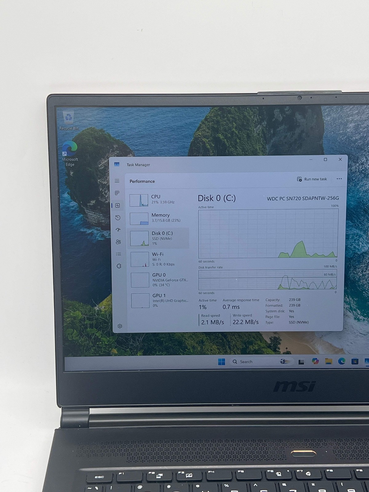 MSI GS65 Stealth Thin 8RE 15.6″ Core i7-8750H 16GB RAM 256GB SSD – Used