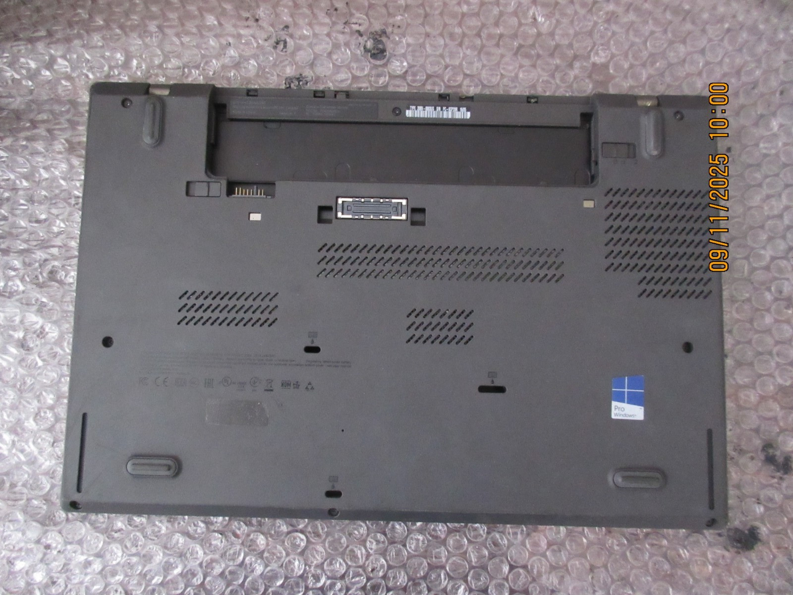Lenovo Thinkpad T450 i3-5010U @ 2.1Ghz 8GB RAM NO OS/BATTERY/HDD/SSD.