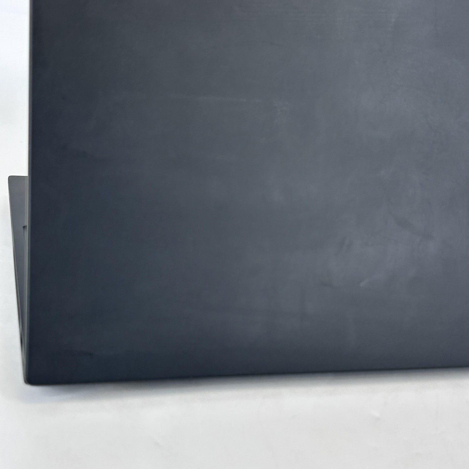 Lenovo ThinkPad T16 Gen 2 FHD+ TOUCH 3.3 GHz Ryzen 7 PRO 7840U 32GB 1TB SSD Good
