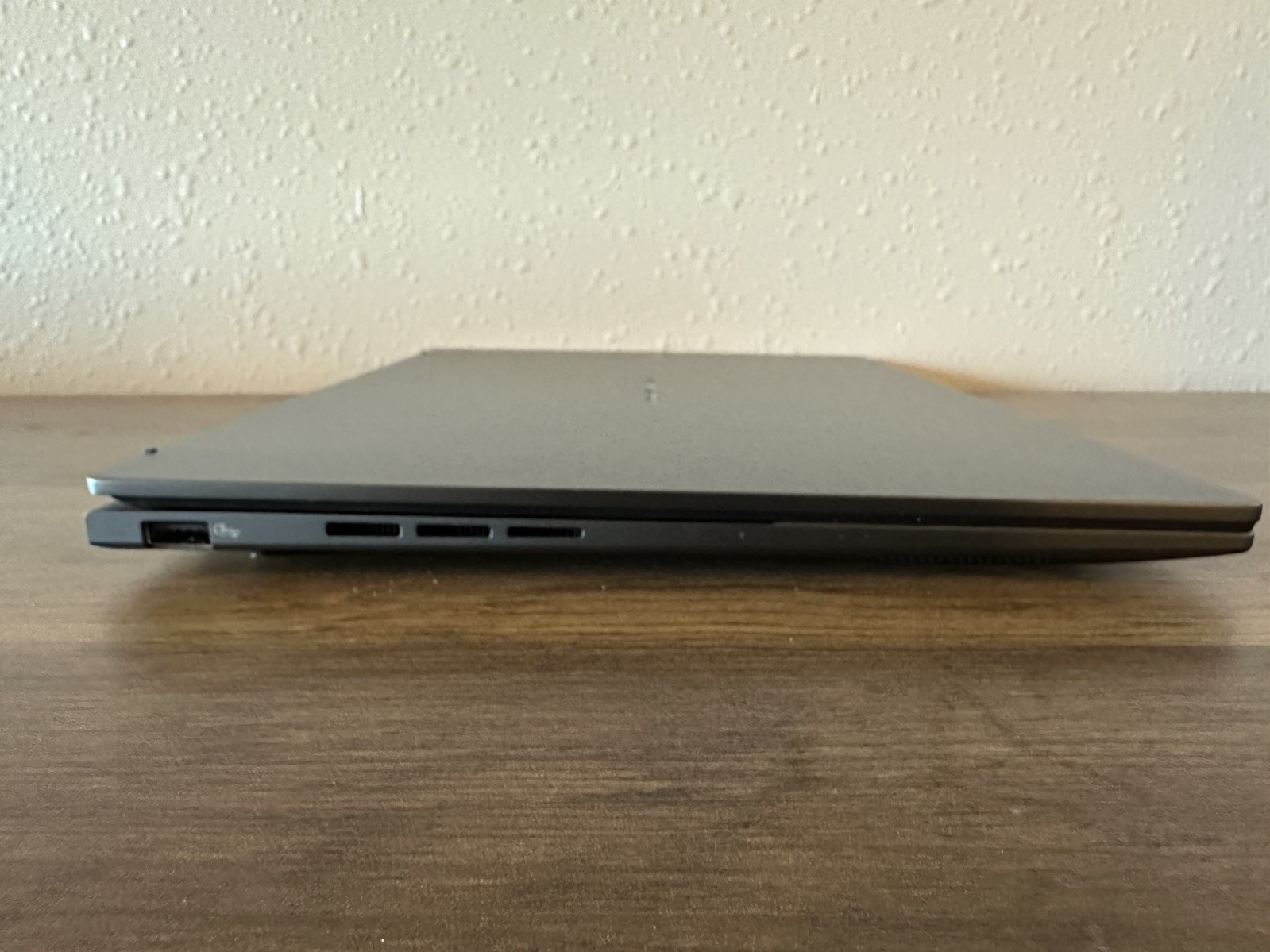ASUS Zenbook 14 14″ FHD OLED Intel Core Ultra 9 32GB RAM 1TB SSD