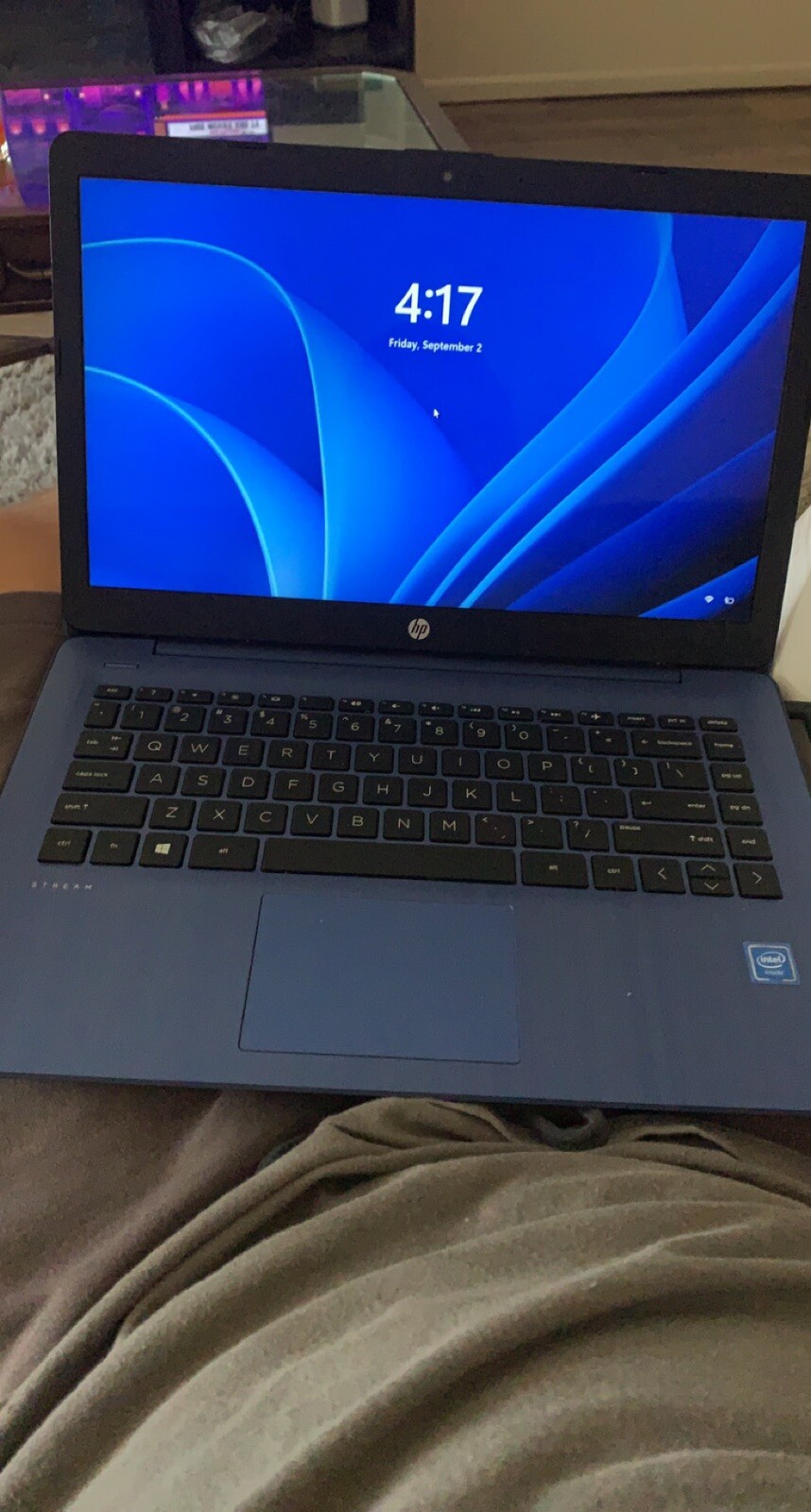 HP Stream 14-fq0037nr 14″ (64GB eMMC, AMD 3020e, 1.20 GHz, 4GB) Laptop -…
