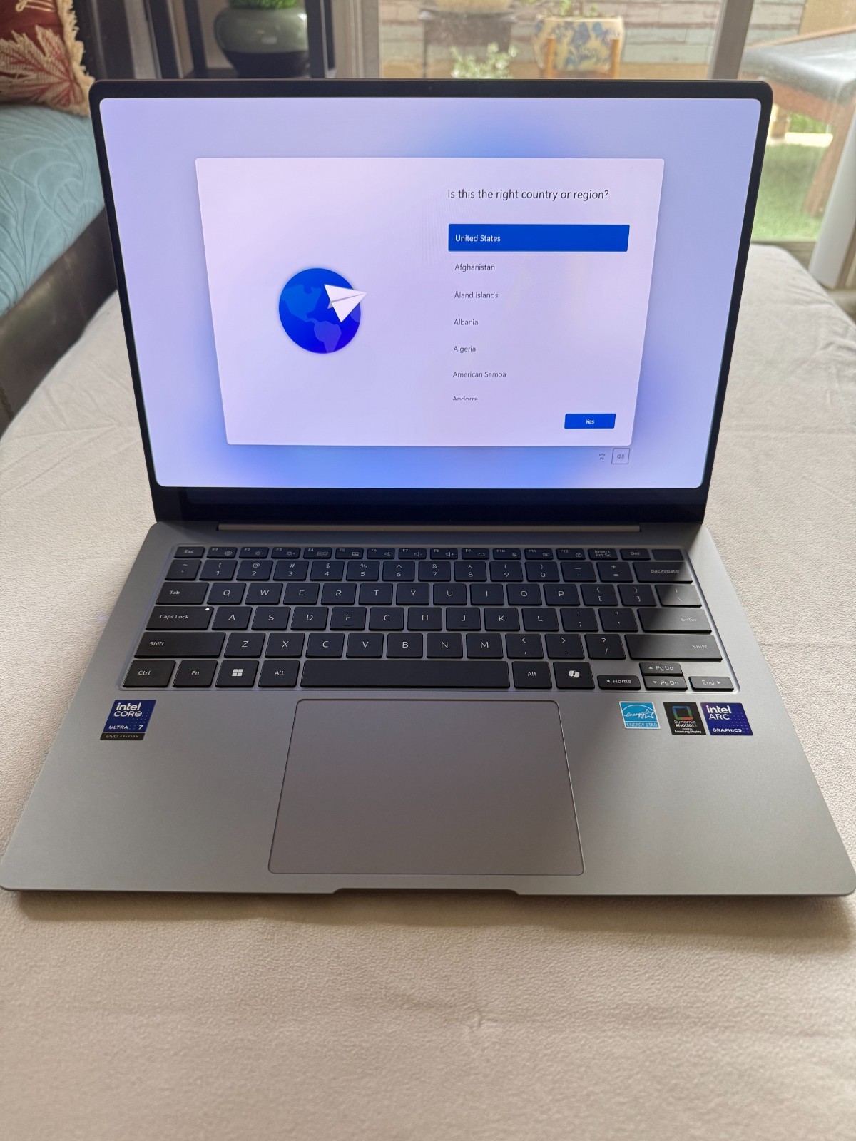Samsung Galaxy Book5 Pro Touch-Screen Laptop (Excellent Condition)