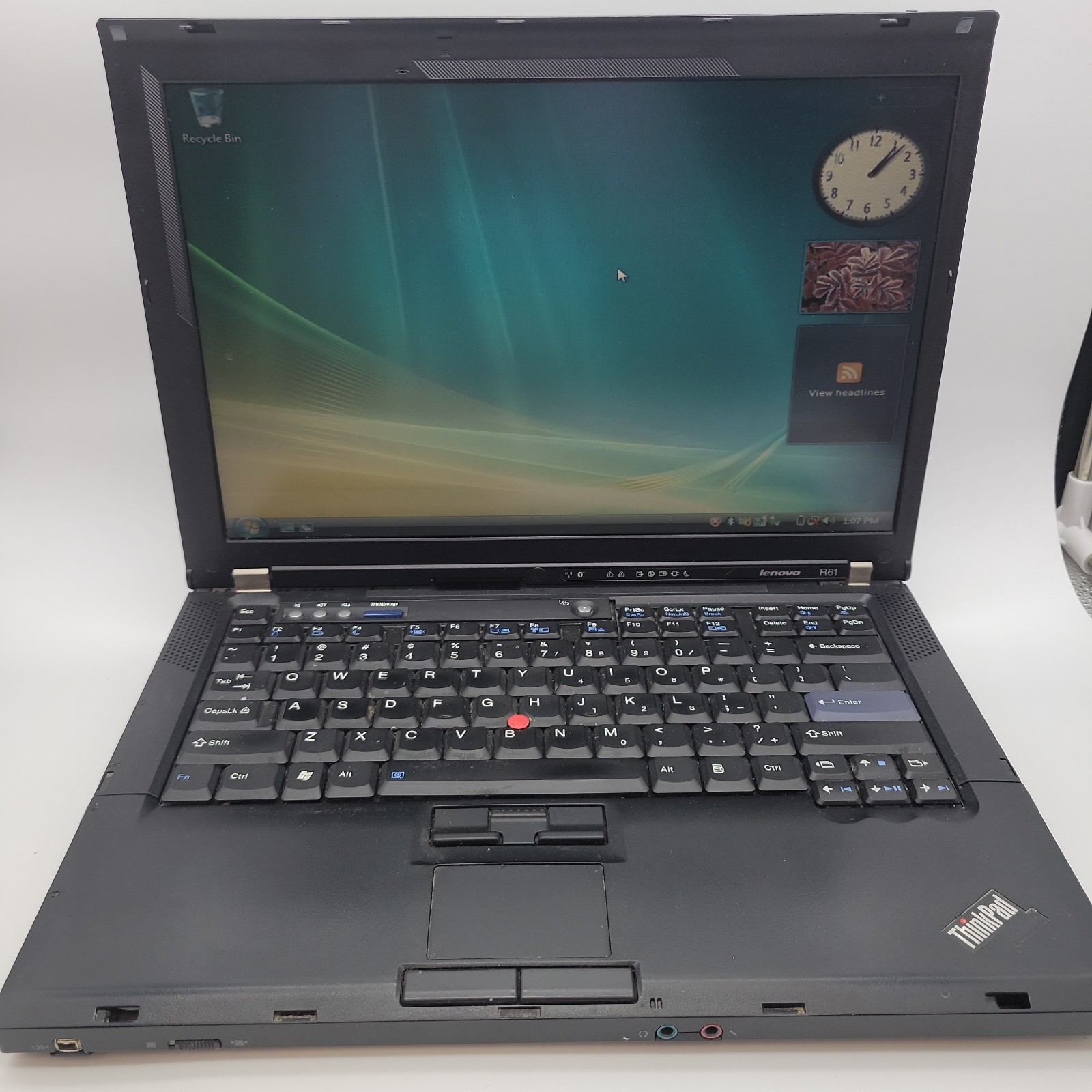 Lenovo Thinkpad Intel Core 2 Duo CPU T8300 @ 2.40GHz L126