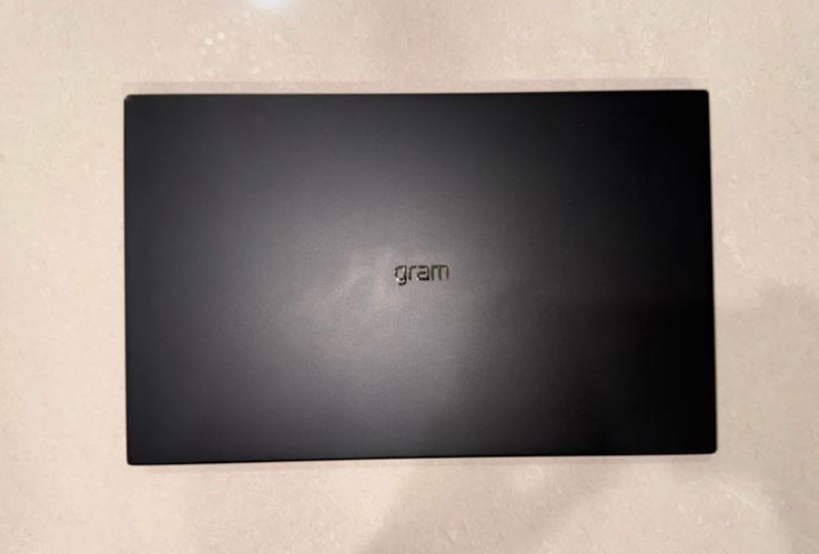 LG Gram 15Z90S 15.6″ FHD Touch Ultra 7 Processor 155H 16GB 512GB SSD Windows 11