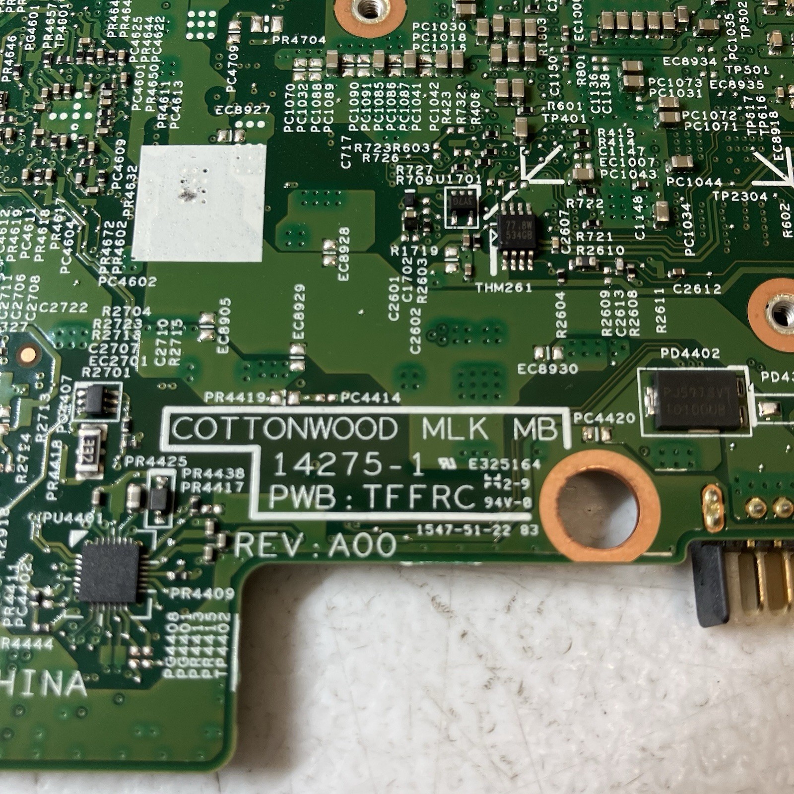 MOTHER BOARD Dell Inspiron 13 7000 Series P57G 2-in-1 Intel Core i5 13.3″ Laptop